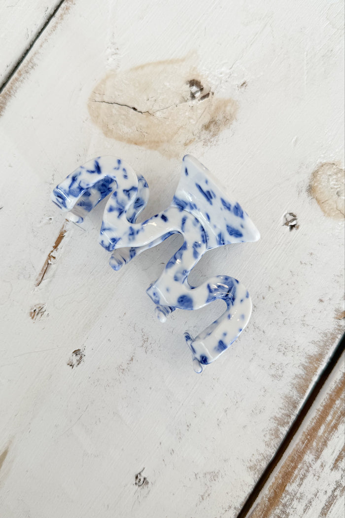 Coastal Blue Zig Zag Claw Clip, claw clip, clips, clip, adeline boutique, boutique, dallas boutique