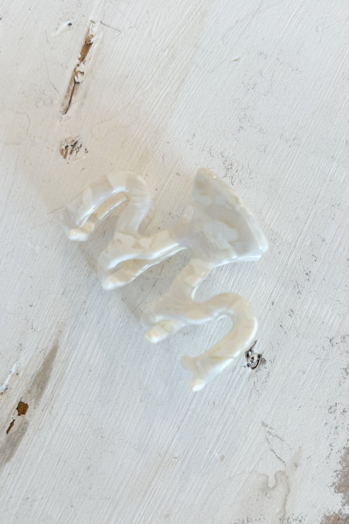 Mini Zig Zag Snowfall Claw Clip, claw clip, clip, adeline boutique, boutique, dallas boutique