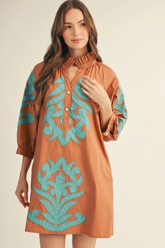 3/4 Sleeves Baroque Floral Applique Shift Dress