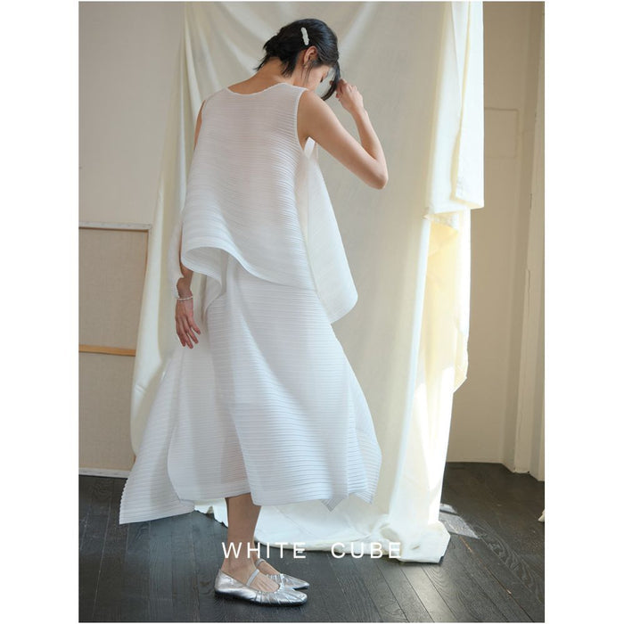 Whitecube elegant design with a trendy deconstructed irregular hem slimming and breathable vest image 0
