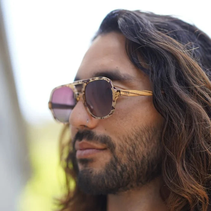 BILLY OPAL TORT l Brown Gradient Lens l Walnut Wood Arms