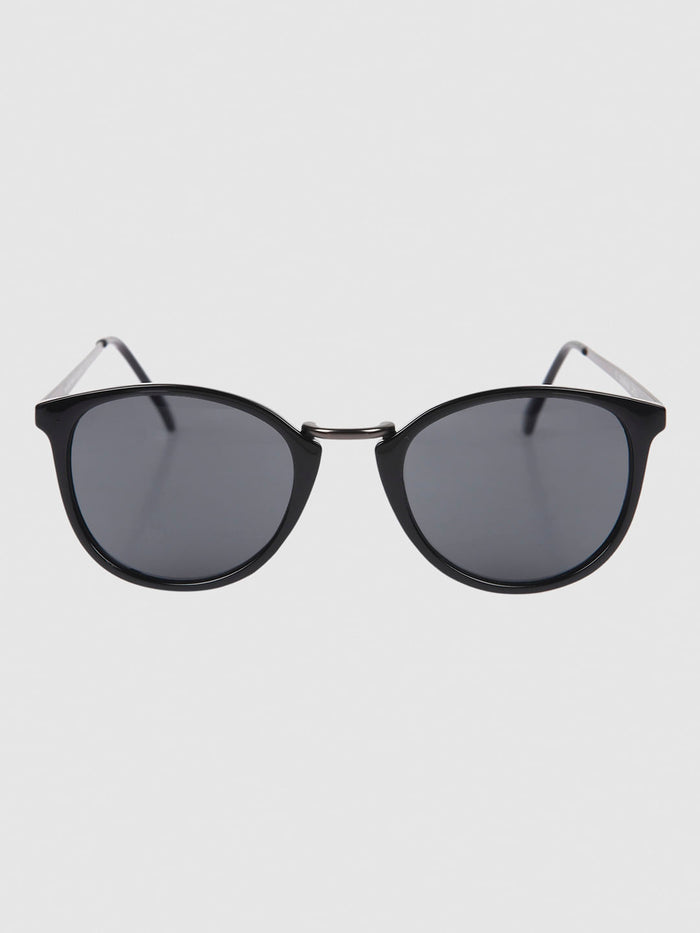 Black Round Sunglasses