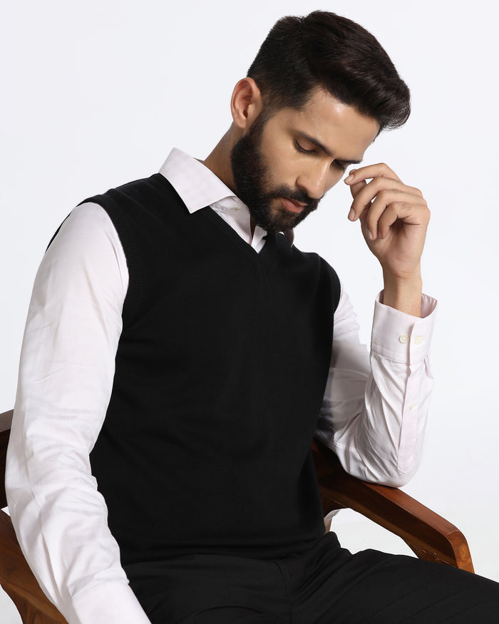 Black V-Neck Solid Sweatshirt - Less