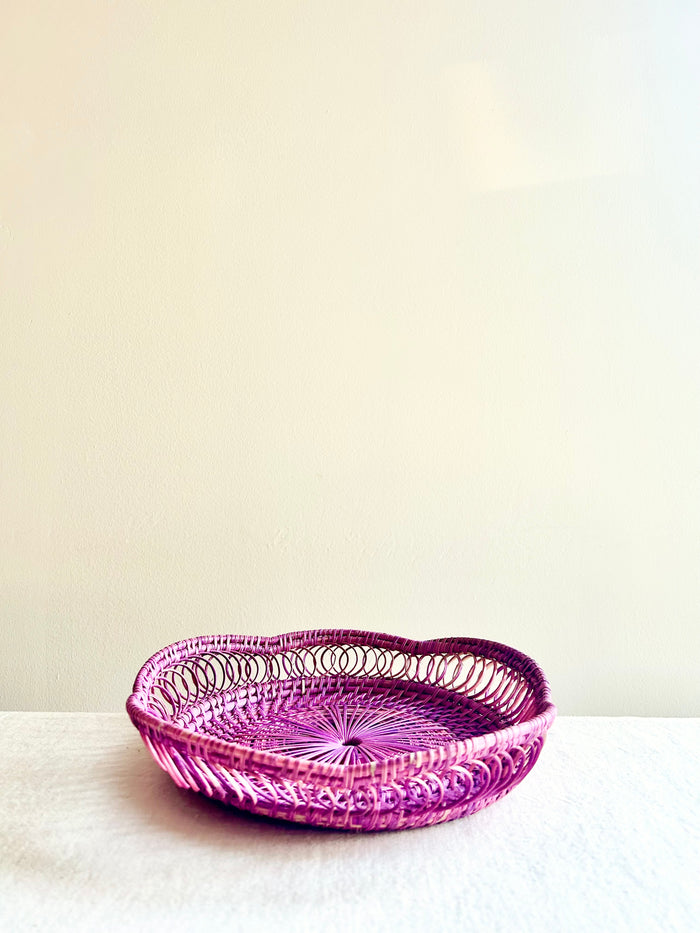 Cassel Scalloped Tray - 8.5" - Camellia