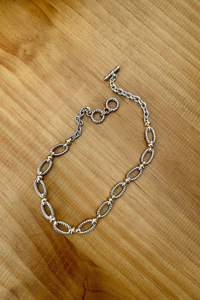 Center Stage Necklace
