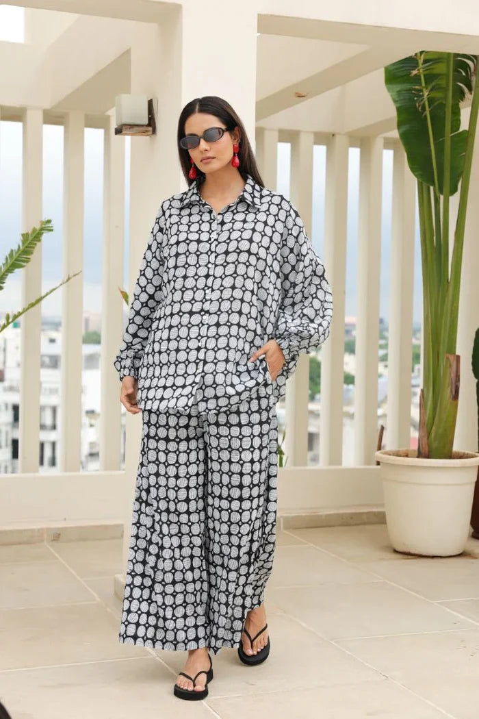 Daffodil Palazzo Pants in Geometric Print