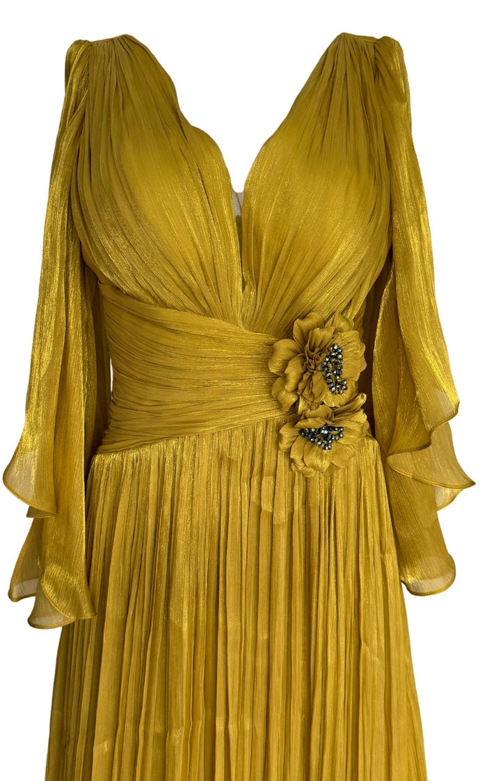 Cult Moda Elegant Chiffon Evening Dress Gown with Floral Brooch - Runway Catalog