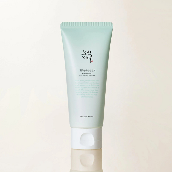 Green Plum Refreshing Cleanser