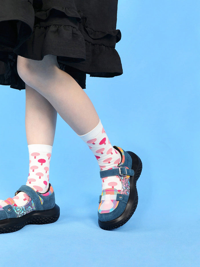 Illustration Mary Jane shoes