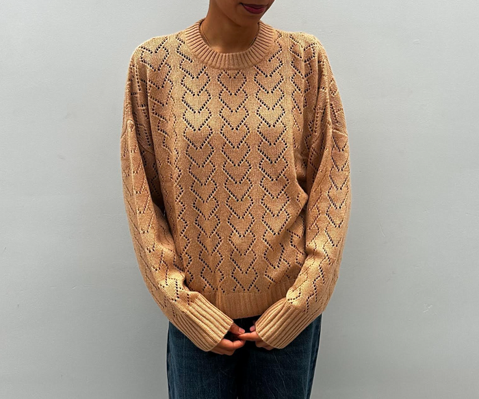 Long sleeve Cashmere Sweater with Heart Details