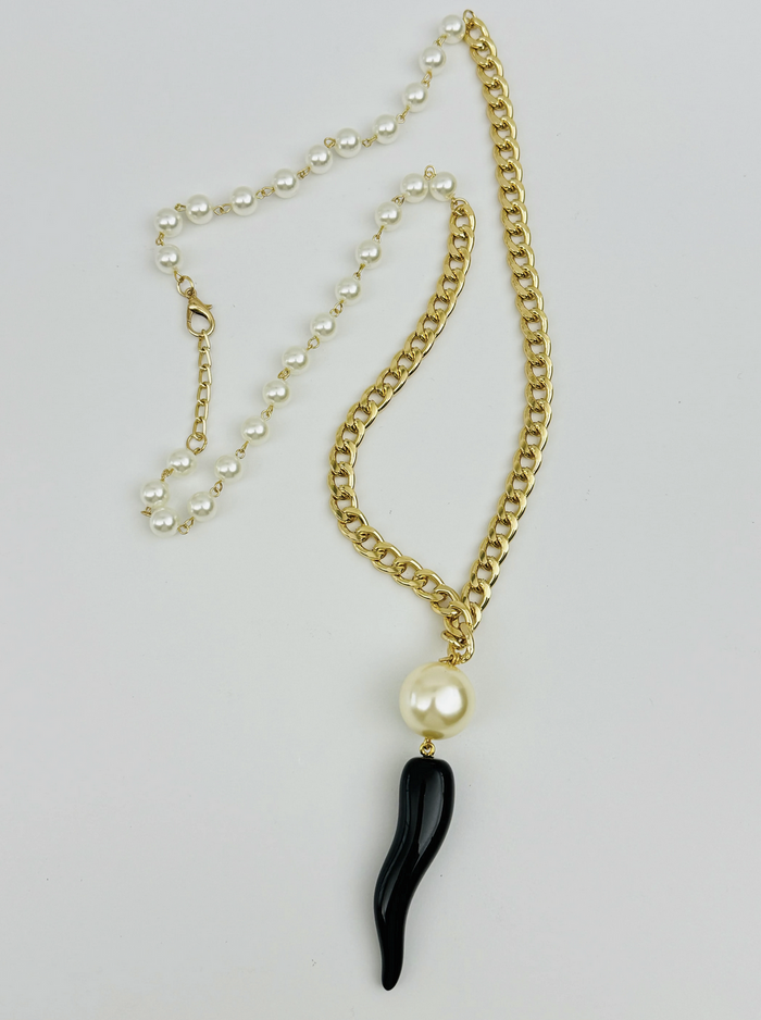 Lucky Horn Long Necklace
