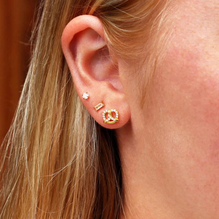 Pretzel Studs