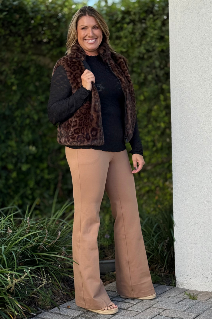 Renuar Vegan Leopard Vest in Chestnut