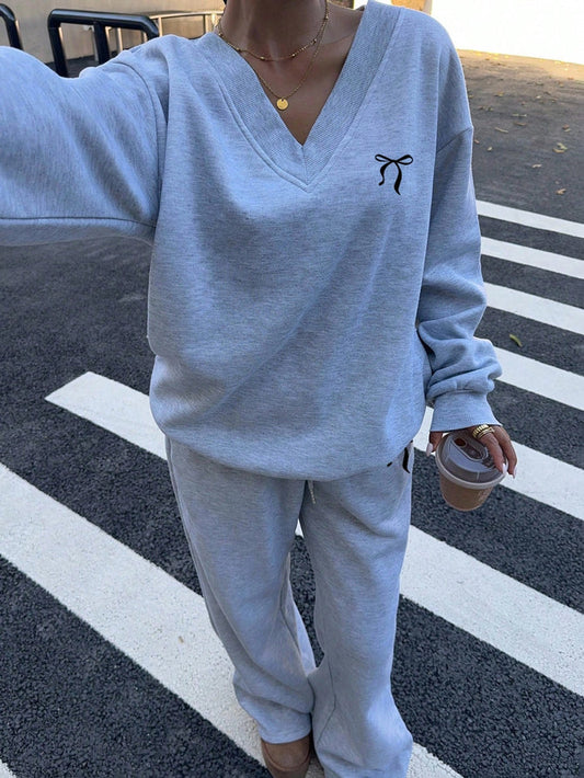 SXV 2pcs Women Oversized V-Neck Fluffy Fleece Elastic Loose Sweatshirt And Sweatpants Set, Autumn