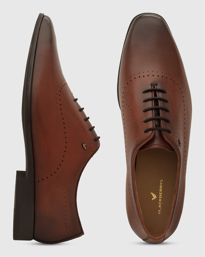 Tan Solid Oxford Shoes - Winolaa
