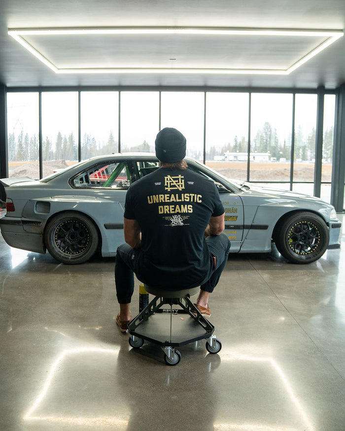 UNREALISTIC DREAMS TEE